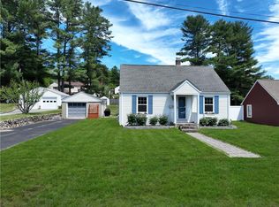 21 Lowell St, Coventry, RI 02816