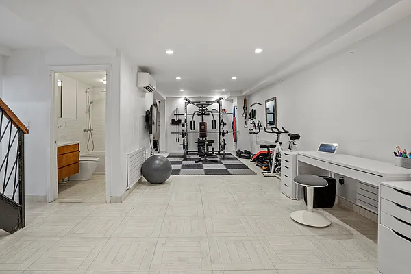 Sold by Compass | media 19