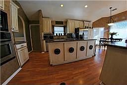 1st image of 6 Zachary Ct