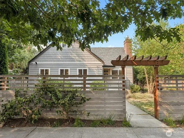 1302 NW 90th Street, Seattle, WA 98117
