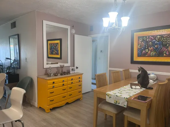 7300 NW 17th Street #320, Plantation, FL 33313