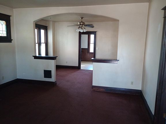 2nd image of 618 Kayser Ave