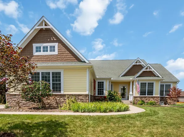 456 Adrian Dr, Delaware, OH 43015