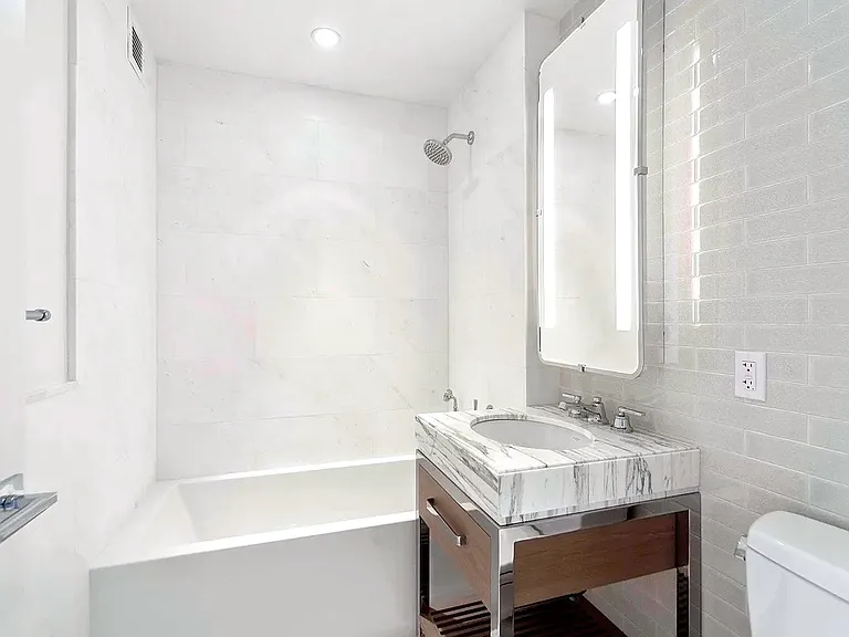 389 E 89th St #10A — Photo 6
