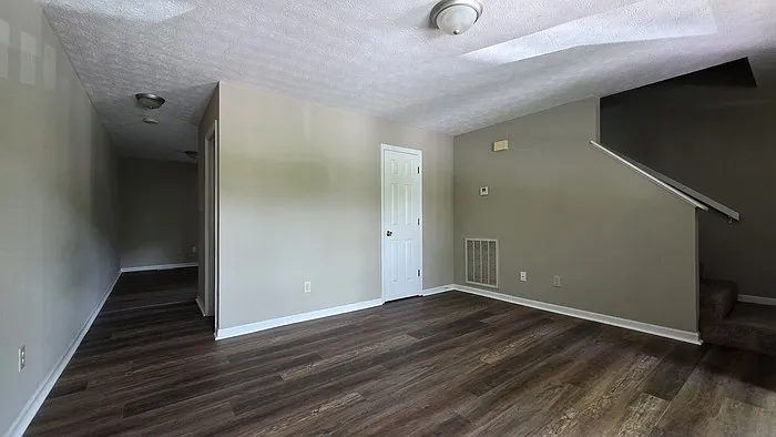 2723 S Roan St #12 — Photo 2