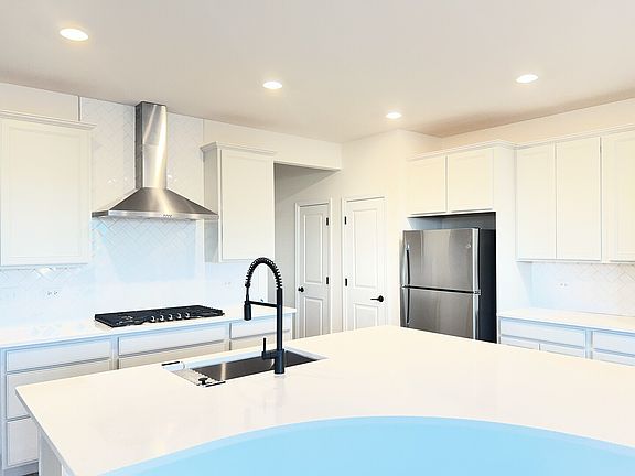 3rd image of 692 Switchgrass Way