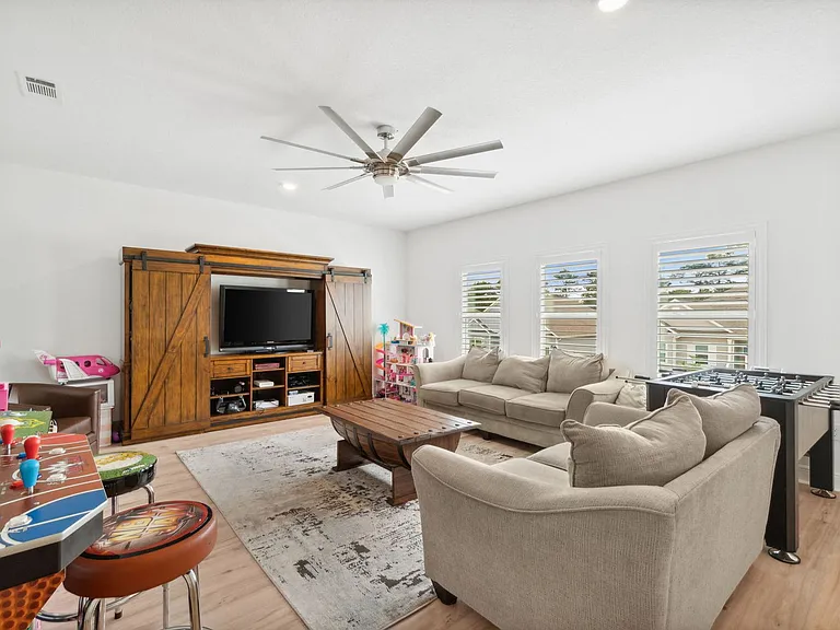 627 Las Roblas Grande Dr — Photo 19