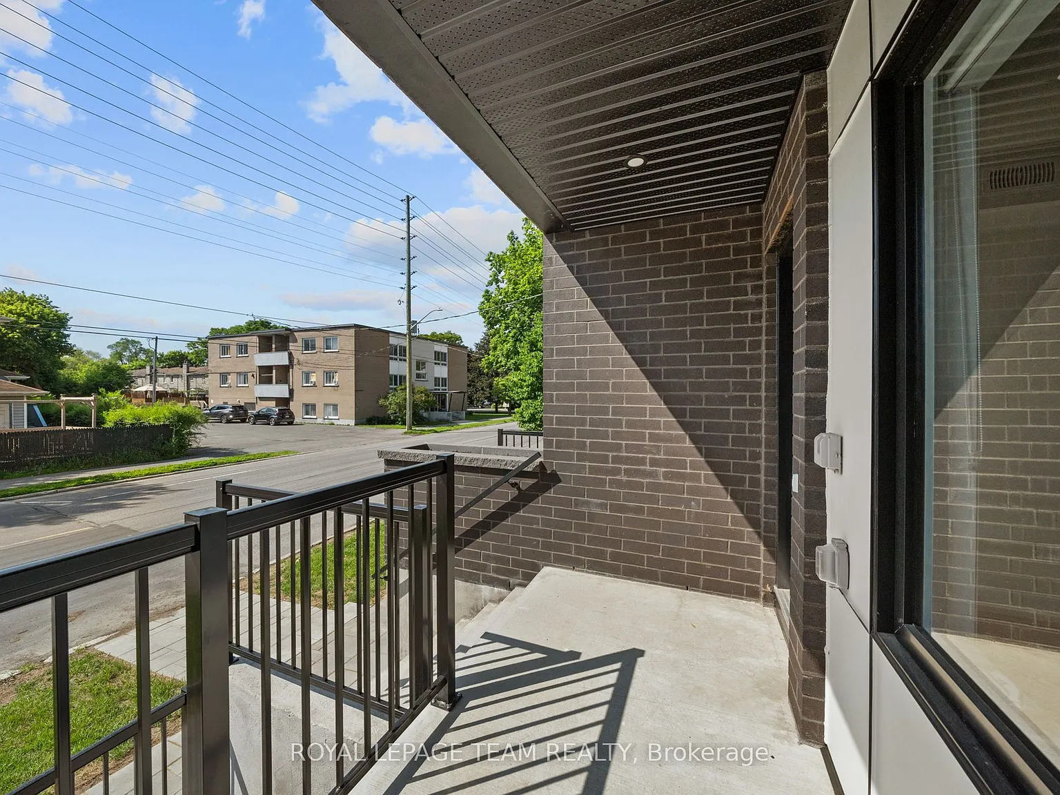 3 bed, $2,650 — Photo 2