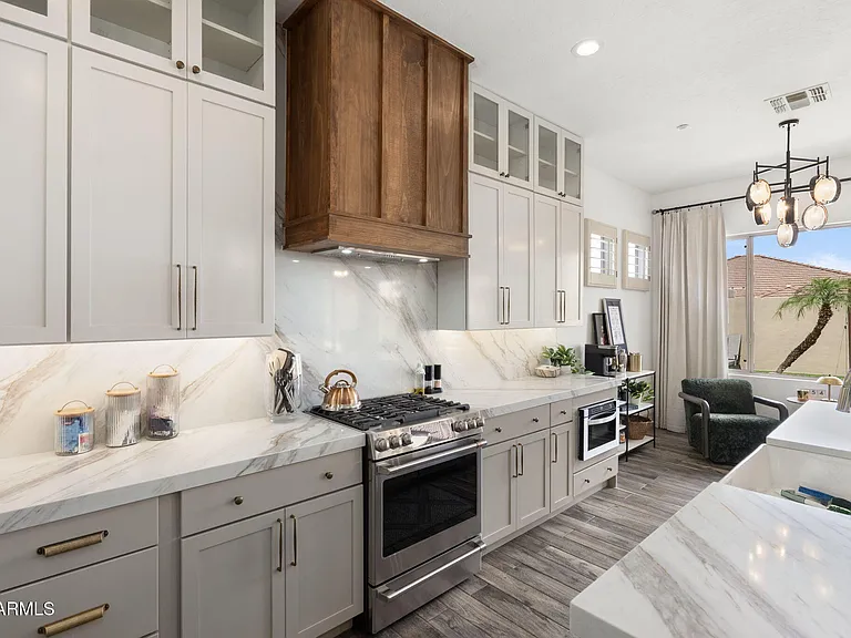 10412 E Acoma Dr — Photo 8