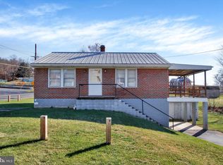 9350 Tomstown Rd, Waynesboro, PA 17268