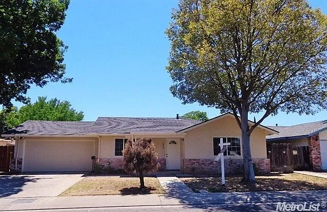 1600 Chapala Way photo 1