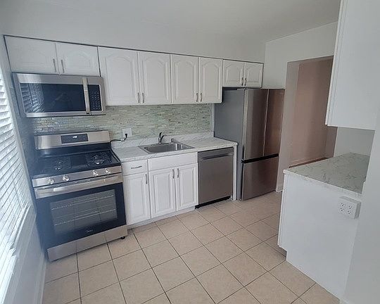 4th image of 746 College Pkwy #7