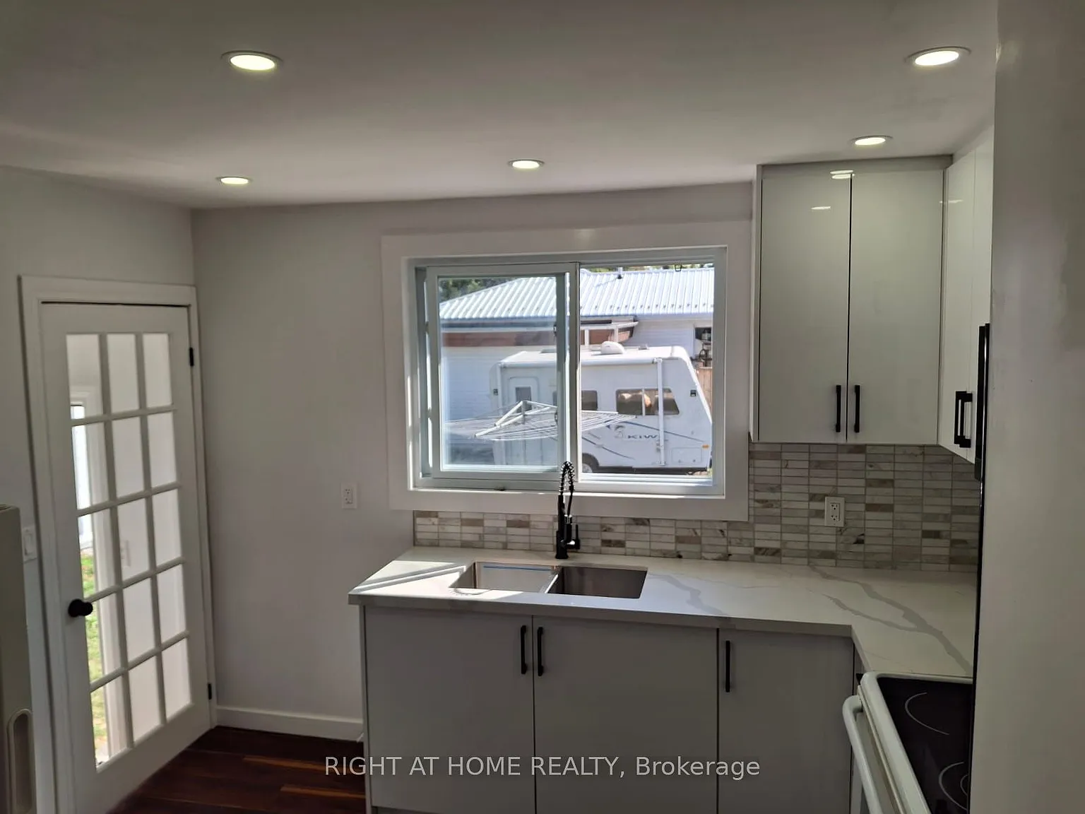 1 bed, $1,600 — Photo 3