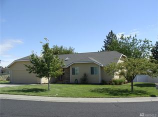 705 Schooner Ct, Moses Lake, WA 98837