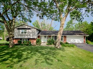 103 Thorobred Ln, Dundee, IL 60118
