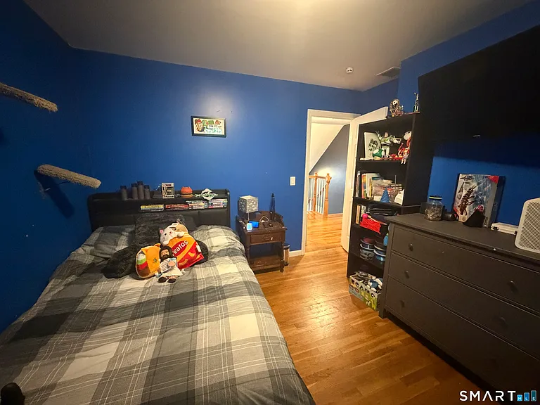 232 Scott St — Photo 16