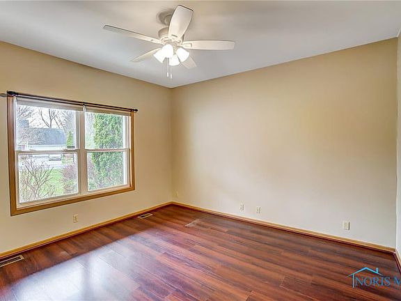 5th image of 1000 Sheridan Ave