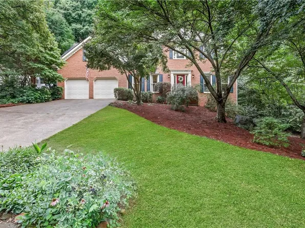 2405 Woodbridge Dr, Marietta, GA 30066