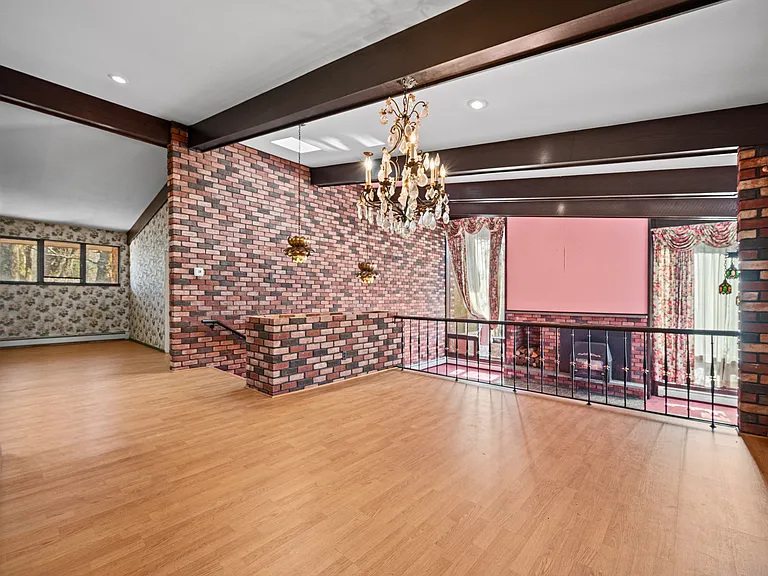 100 Leonard Rd — Photo 10