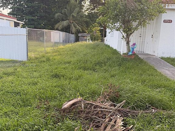 4th image of 17740 SW 103rd Ave