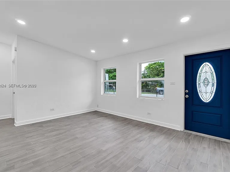 1175 NW 133rd St — Photo 6