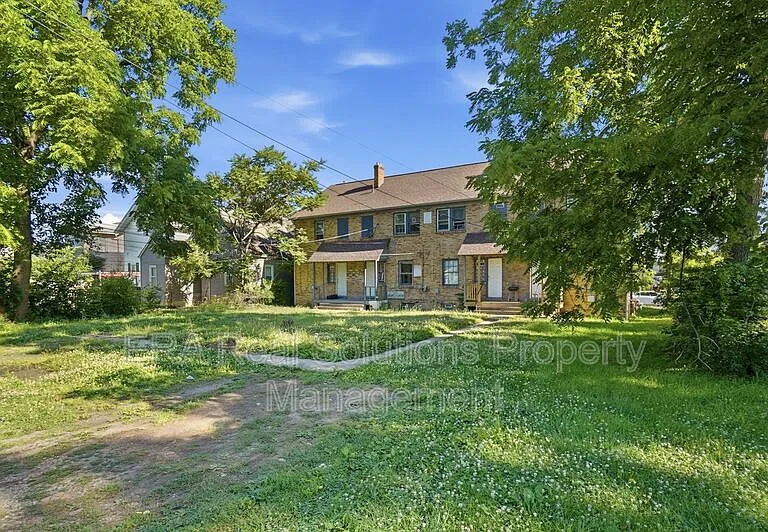 1575 E Cordell Ave — Photo 30