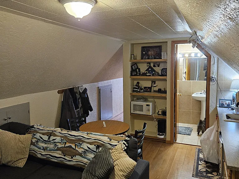 410 Smith Ave — Photo 22