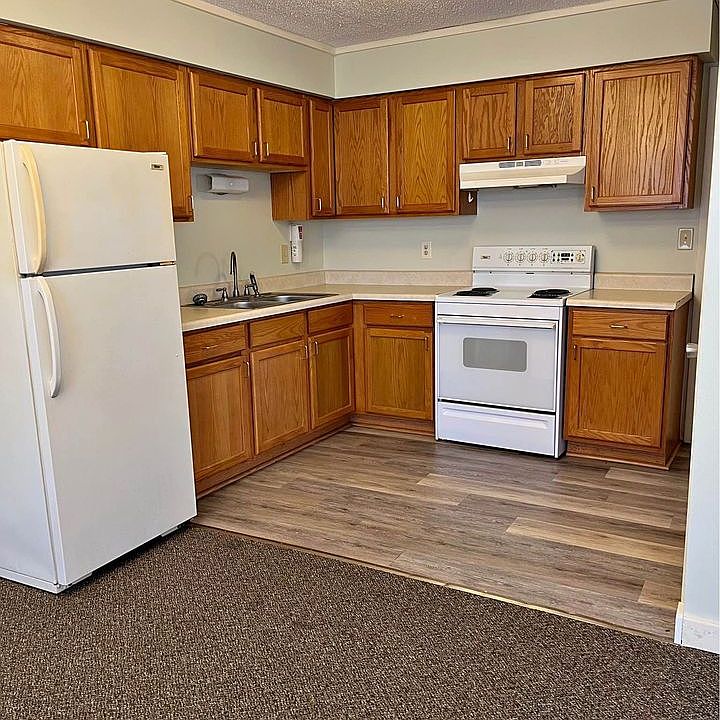2nd image of 503 E Crandall St #7