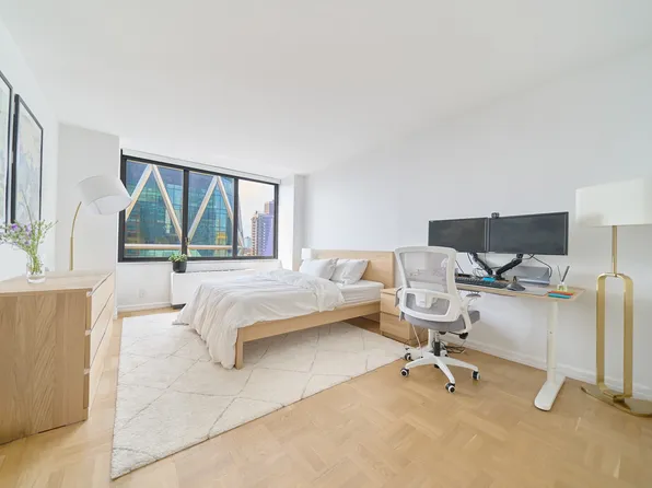 235 West 56th Street image 3 of 37