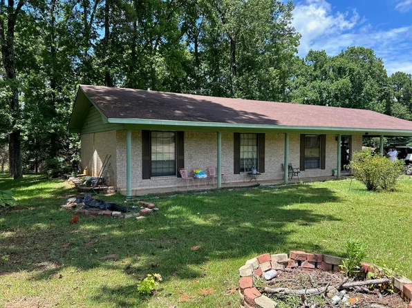 110 General Beauregard Dr, Vivian, LA 71082