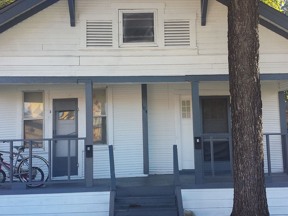 Main House 2 Units