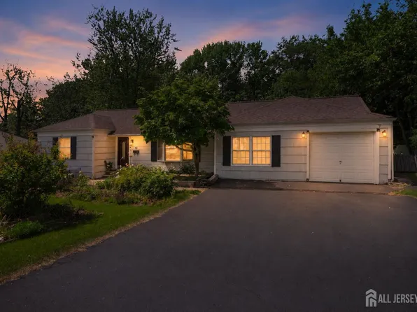 19 Stephenville Pkwy, Edison, NJ 08820