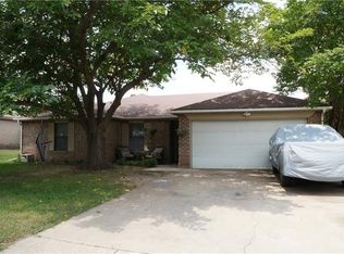 6612 Cliffside Ct, Edgecliff Village, TX 76134