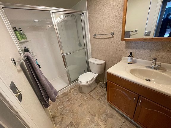 3rd image of 805 29th St APT 257