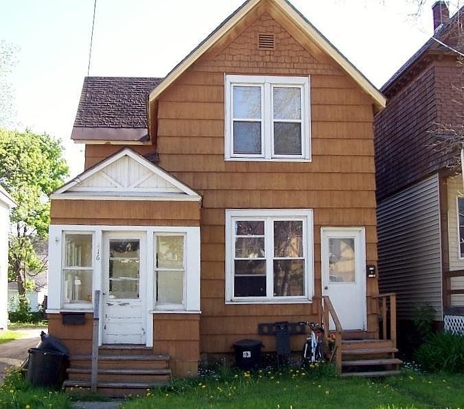1st image of 416 Cedar St