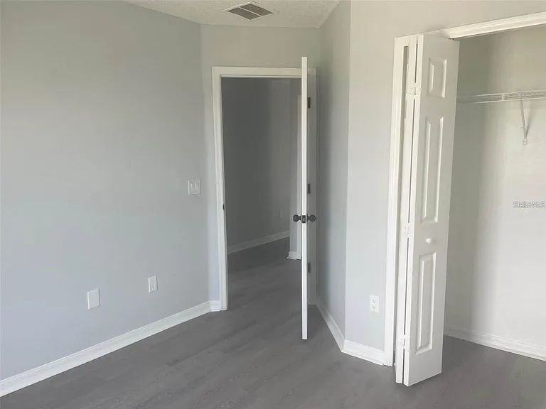 2421 Ashecroft Dr — Photo 16