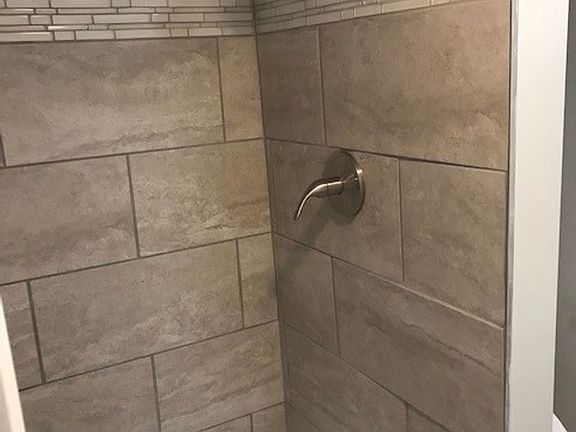 5th image of 8505 E 92nd Pl