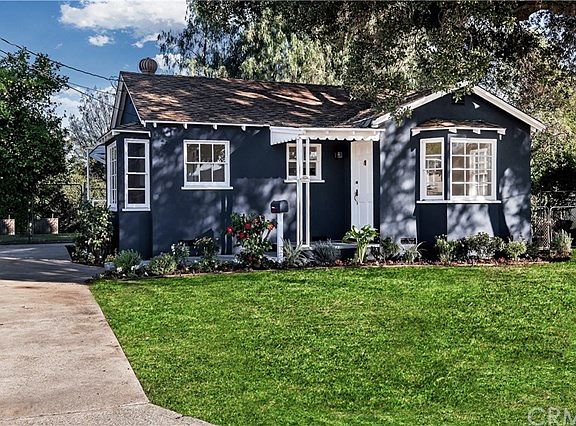 2nd image of 1034 S Charlotte Ave