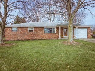 105 Dove Dr, Beaver, PA 15009