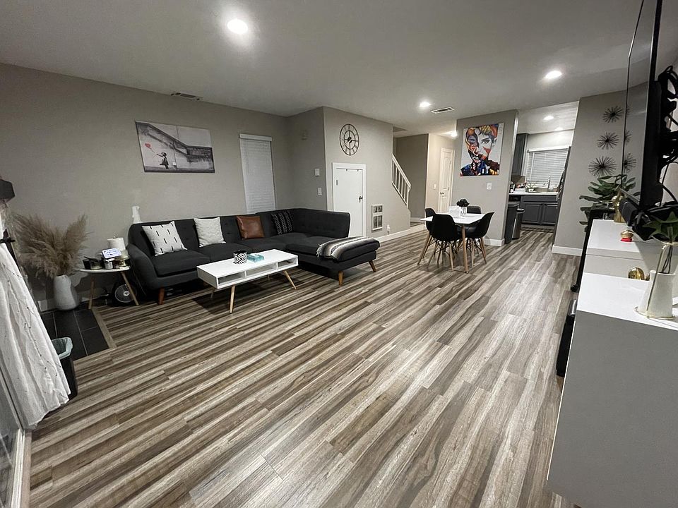 1st image of 388 Caribe Way