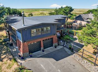 89728 Ocean Dr, Warrenton, OR 97146