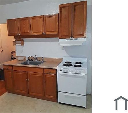 2nd image of 472 Park Ave APT 2