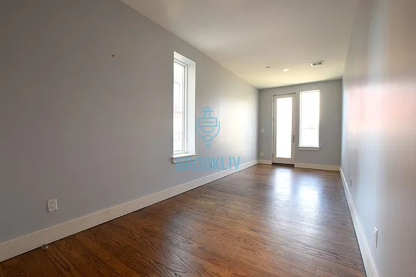 Rented by null | media 17