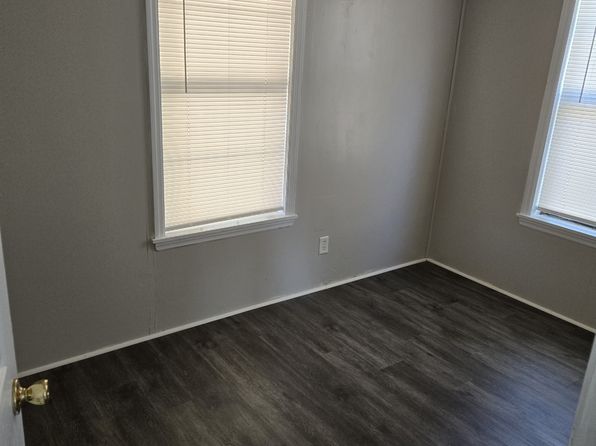 103 Spence St
