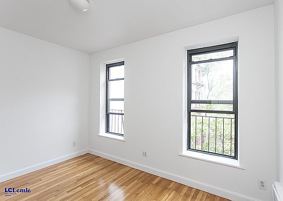 3rd image of 1592 2nd Ave #4RS