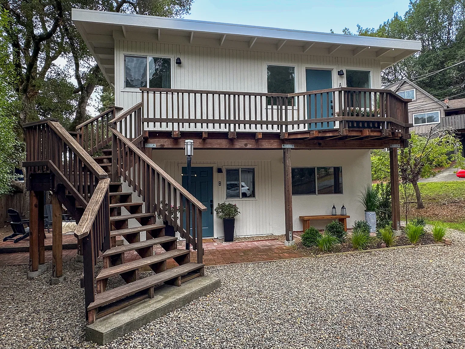 550 Browning St — Photo 3