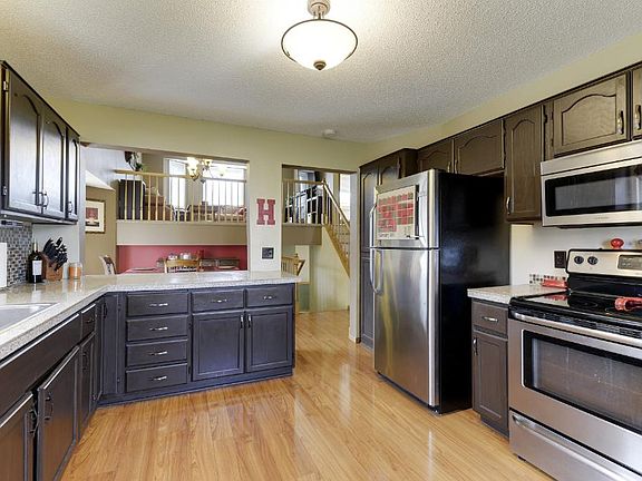 5th image of 9026 Woodhall Cir N