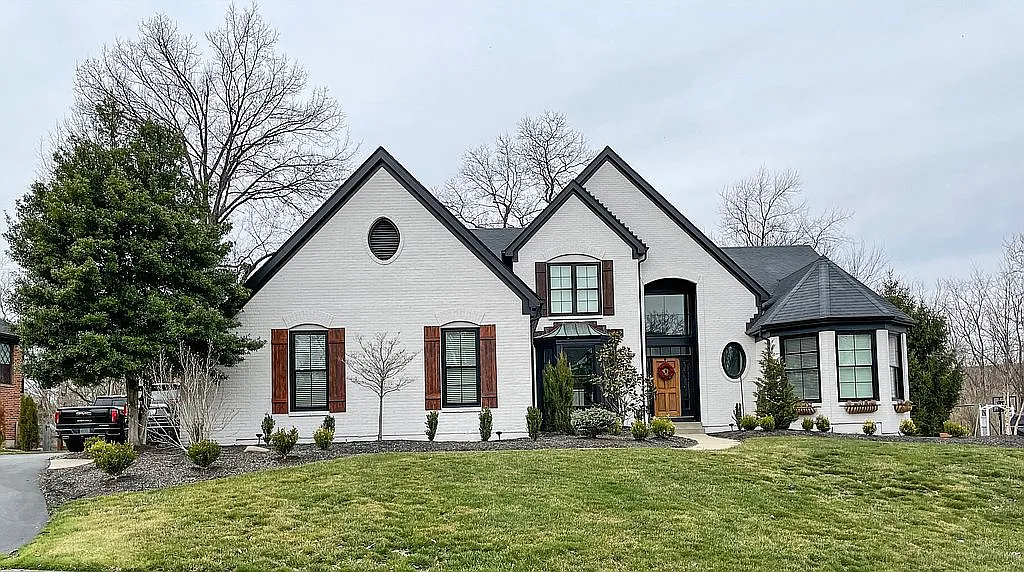 4309 Village Ridge Dr photo 1