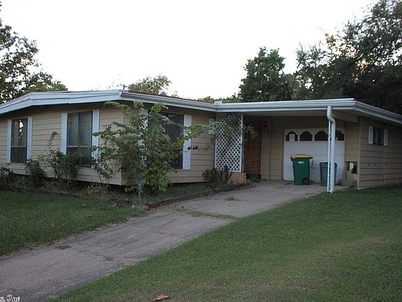 5th image of 5205 Schaer St