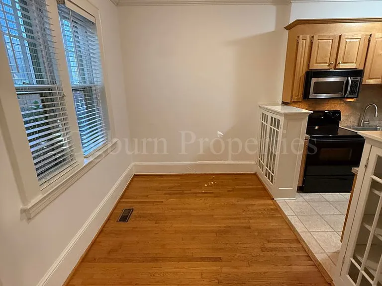 1714 Lynwood Ave — Photo 6